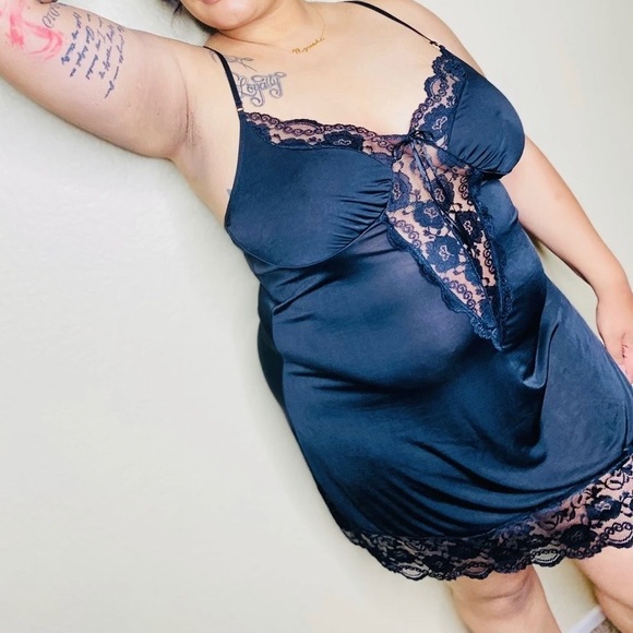 Nighty Nite Lingerie Set - Picture 2 of 3